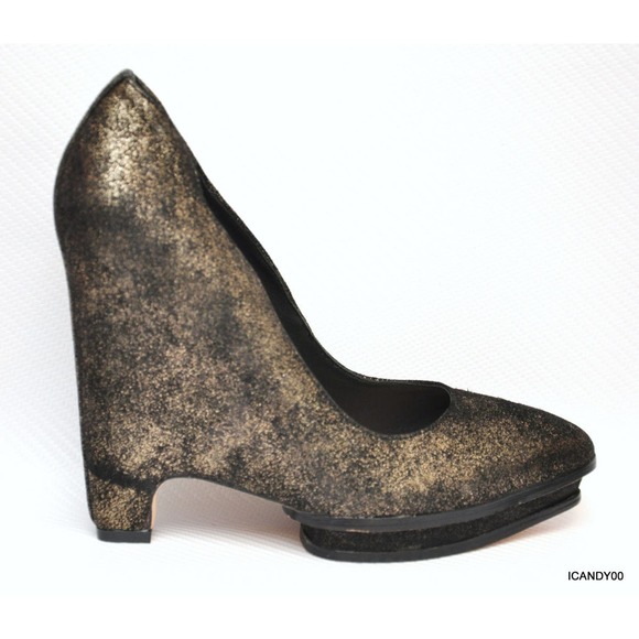 BCBGMAXAZRIA Roxy-2 Wedge Pump Platform Heel Pointy Toe Black/Gold New $295 - Picture 2 of 8